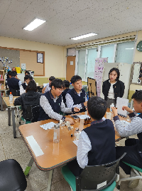 2024 '라온교실'(학교 내 대안교실) 향수 심리 테스트 및 나만의 향수 만들기 체험